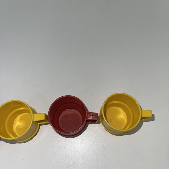 Lot of Vintage Tupperware Toys ~ Plates, Mugs, Cups, Bowls 1400 1502 1401 1503 - Picture 12 of 14